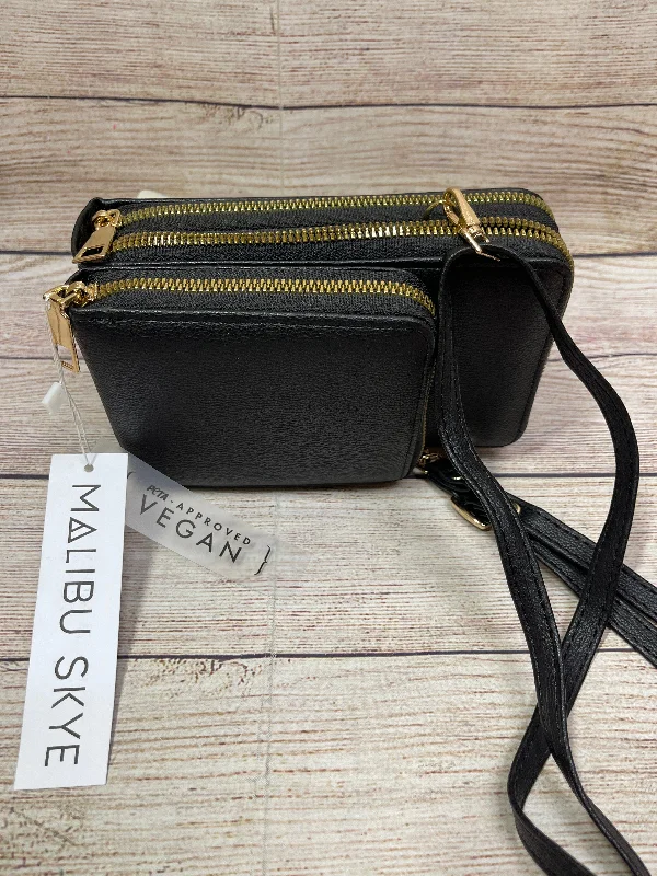 Crossbody By Clothes Mentor, Size: Small