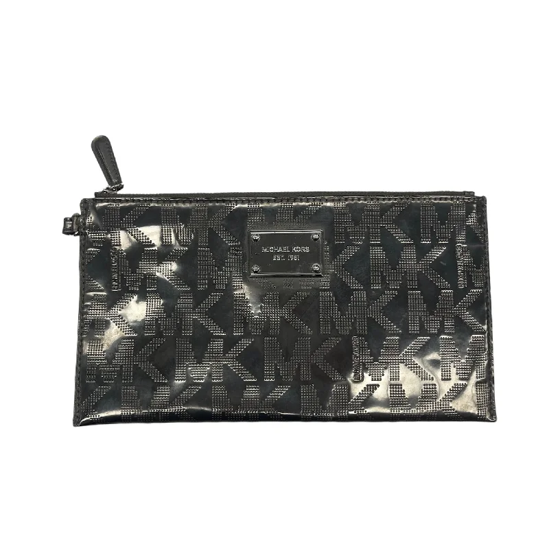 Wristlet Designer By Michael Kors In Silver, Size:Medium