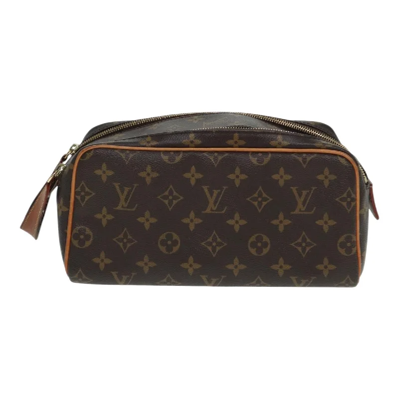 Louis Vuitton Dopp Kit  Canvas Clutch Bag (Pre-Owned)